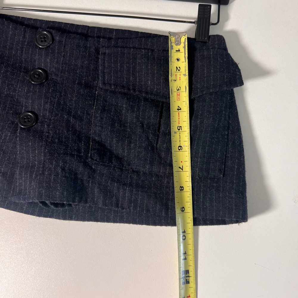 Dana Foley NYC Micro Mini Skirt Size XS Charcoal Pinstripe Low Rise Skort Y2K - Picture 7 of 8